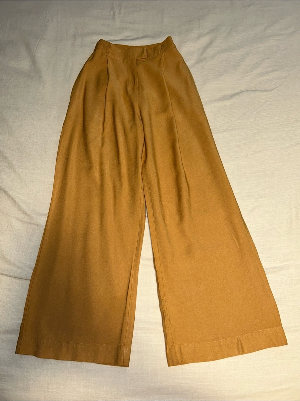 Women's Flowy Viscose Wide-Leg Butterscotch Peanut Butter Color Pants Size 3
